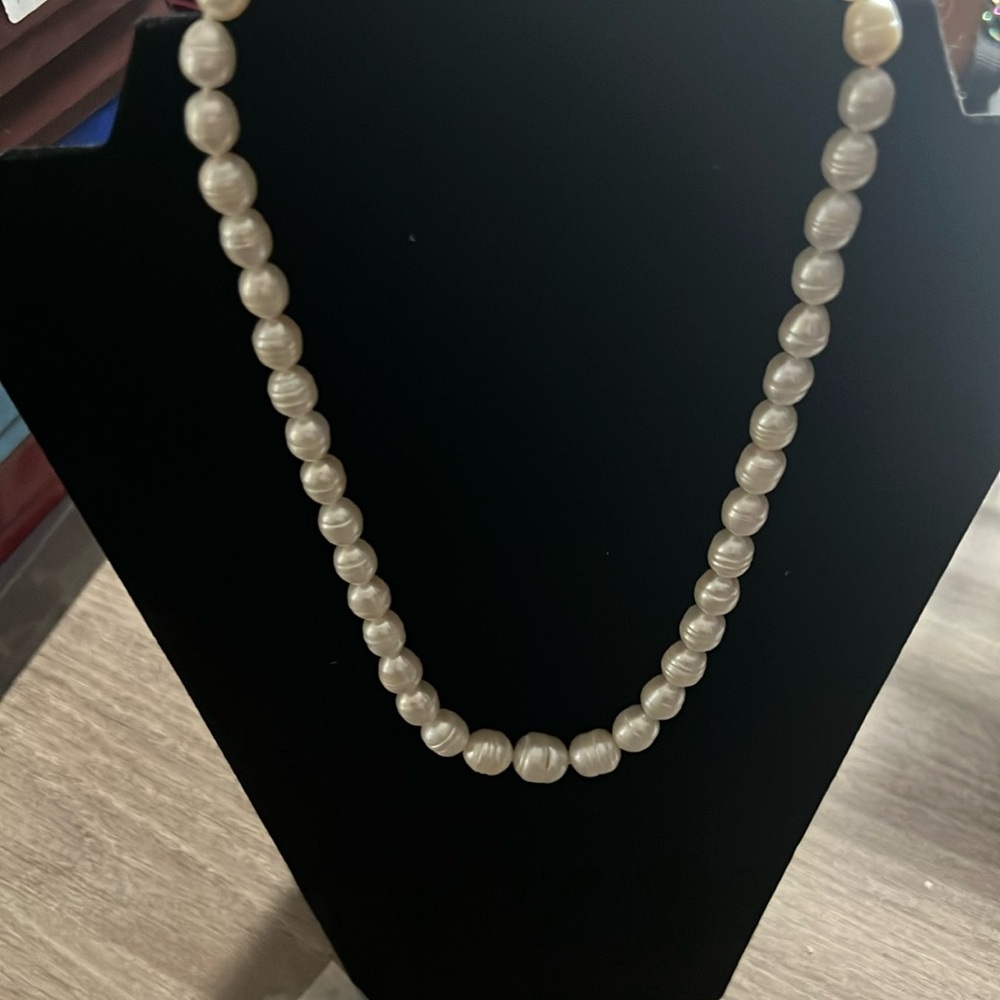 Pearl necklace